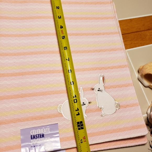 EASTER , 5 Bunny rings and 4 placements - Picture 3 of 10